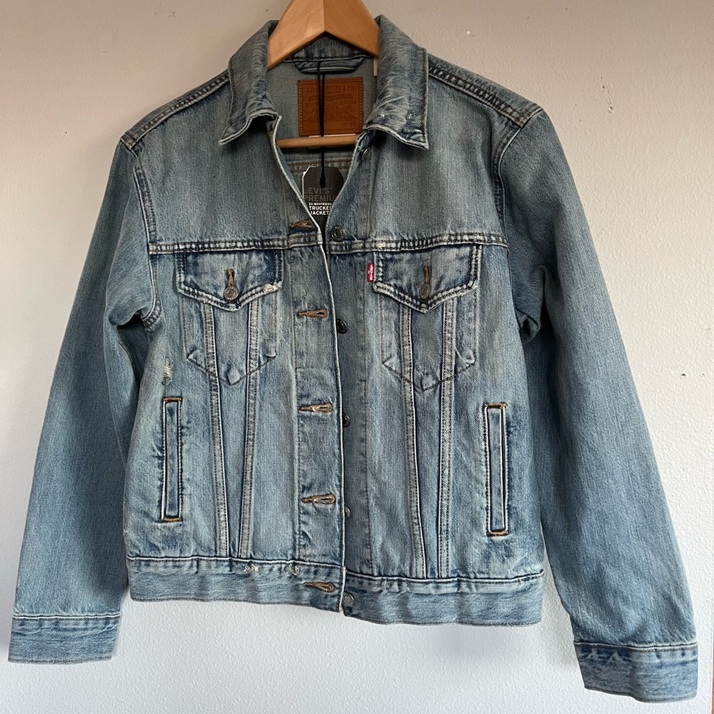 Levi's Ex-Boyfriend Trucker Light Wash Distressed Denim Jacket Size XS